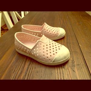 Little Girl summer shoes - pink